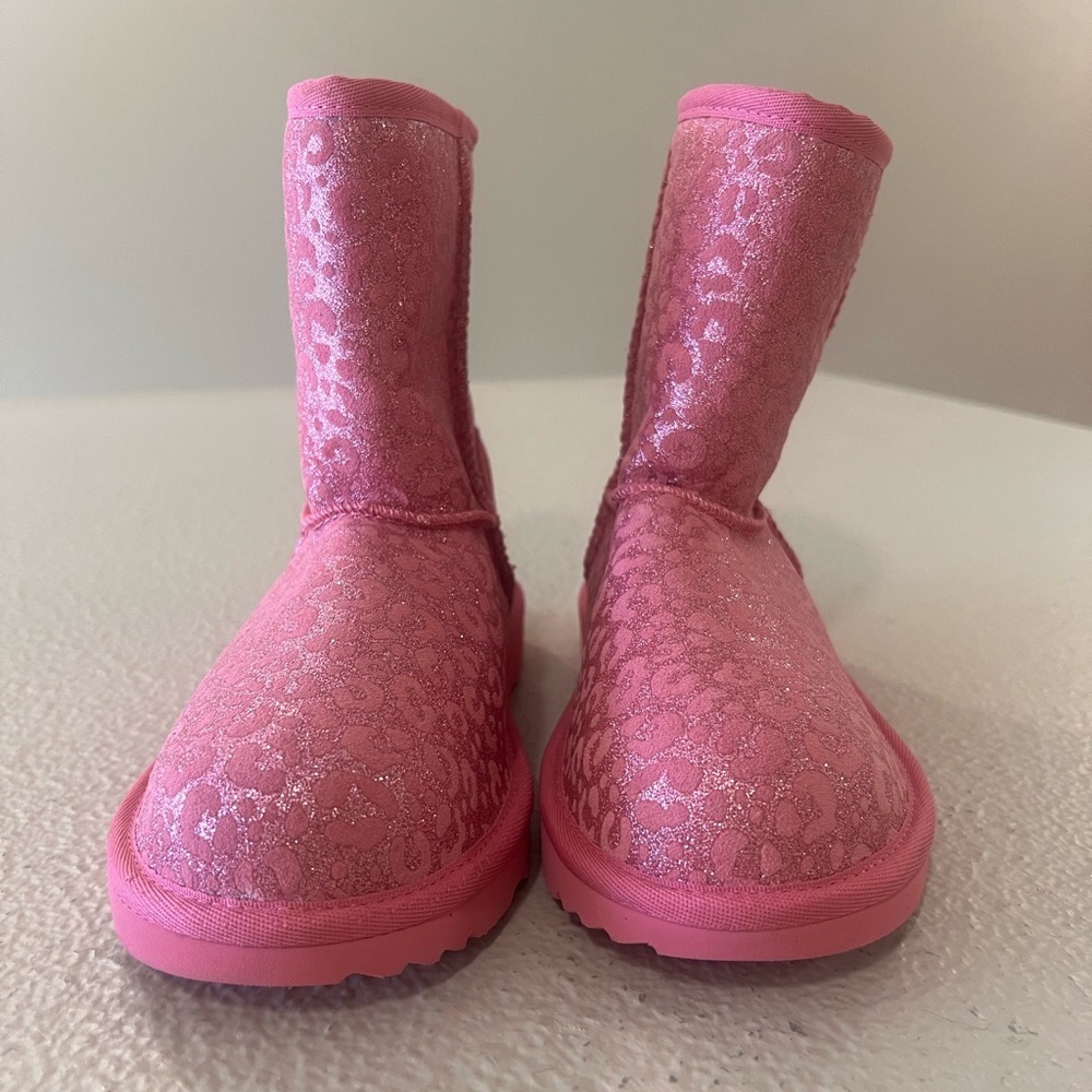 UGG Girls' Classic II Glitter Leopard Print Boots - Little Kid, Big Kid - Picture 2 of 7